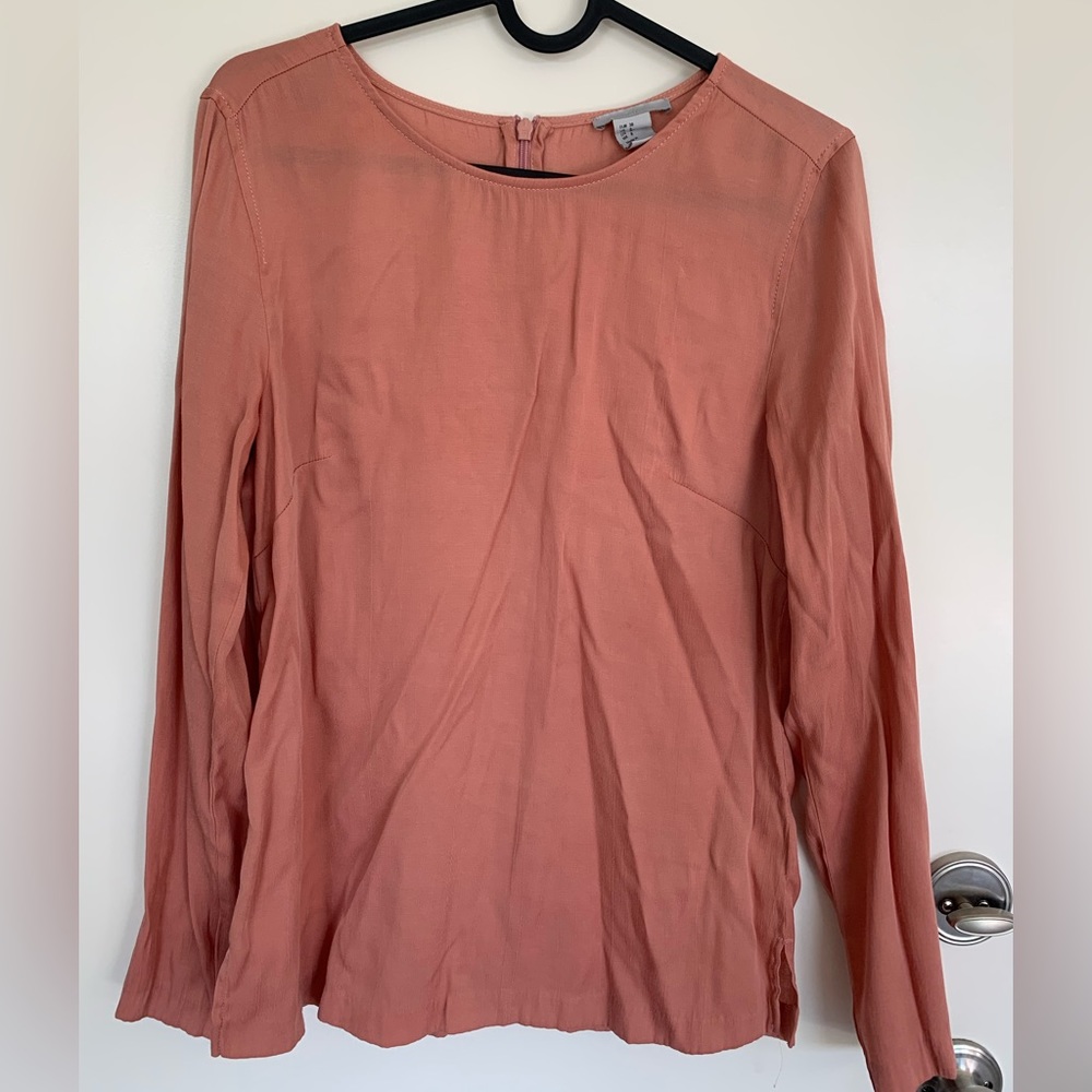 H&M peach color blouse with zipper in the back size 8